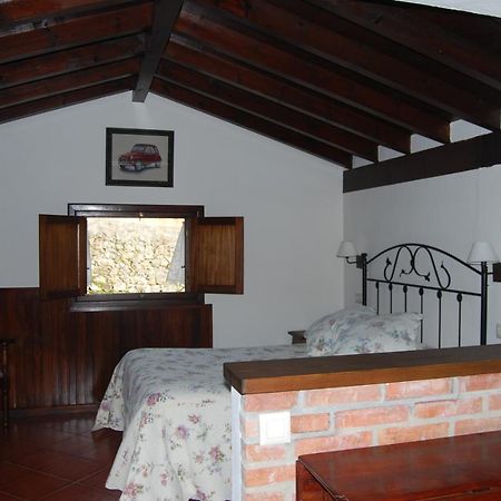 Apartamentos El Perujo 코밀라스 외부 사진