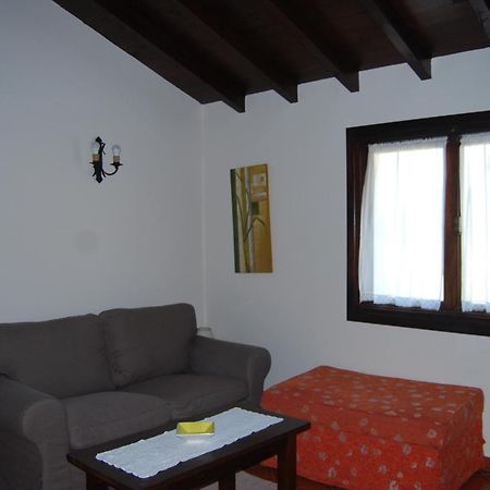 Apartamentos El Perujo 코밀라스 외부 사진