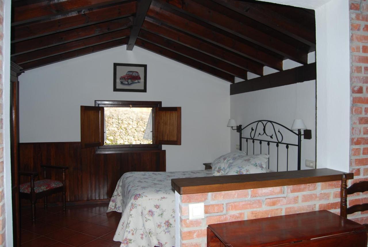 Apartamentos El Perujo 코밀라스 외부 사진