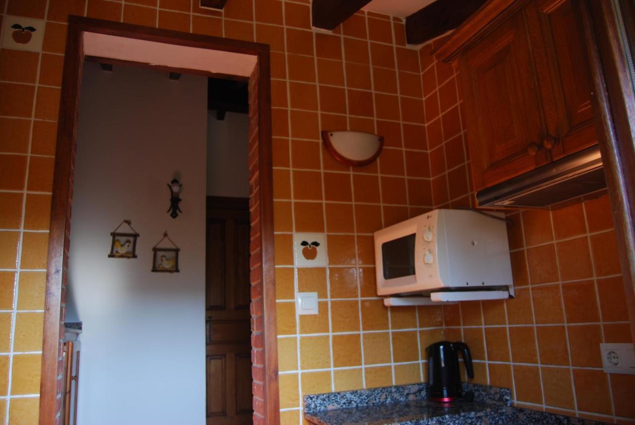 Apartamentos El Perujo 코밀라스 외부 사진