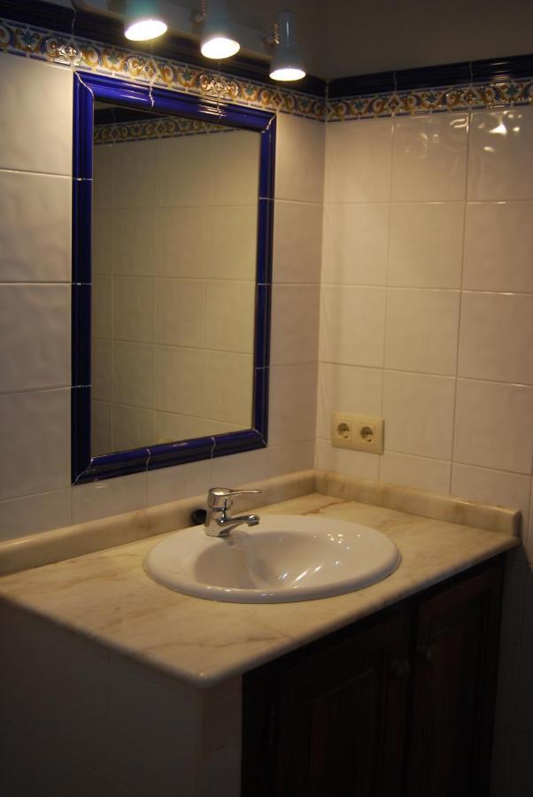 Apartamentos El Perujo 코밀라스 외부 사진