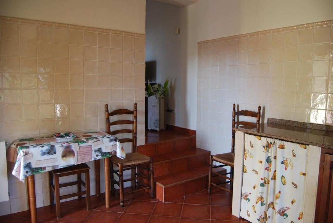 Apartamentos El Perujo 코밀라스 외부 사진