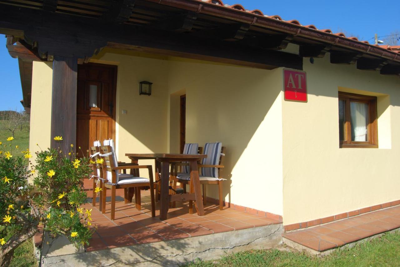 Apartamentos El Perujo 코밀라스 외부 사진